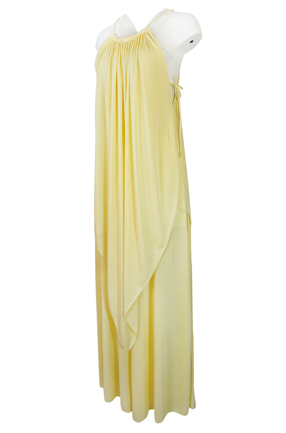 1970s Unlabeled Light Yellow Jersey Layered & Tiered Halter Dress