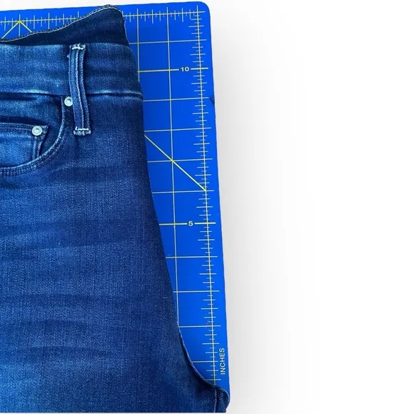 273 MOTHER High Waisted Looker Ankle