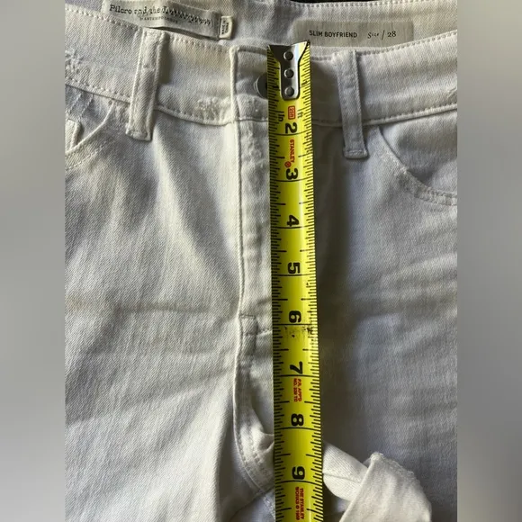 ANTHROPOLOGIE white slim boyfriend shorts sz 28