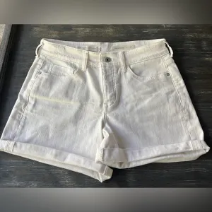 ANTHROPOLOGIE white slim boyfriend shorts sz 28