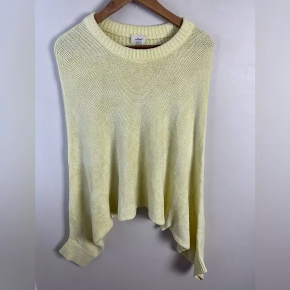 Aritzia Wilfred Mimi Sweater in Fluro Lime cropped batwing yellow soft cozy L