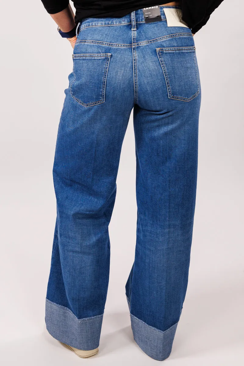Cambio Antonia blå jeans med påsydd oppbrett nederst og vide rette ben