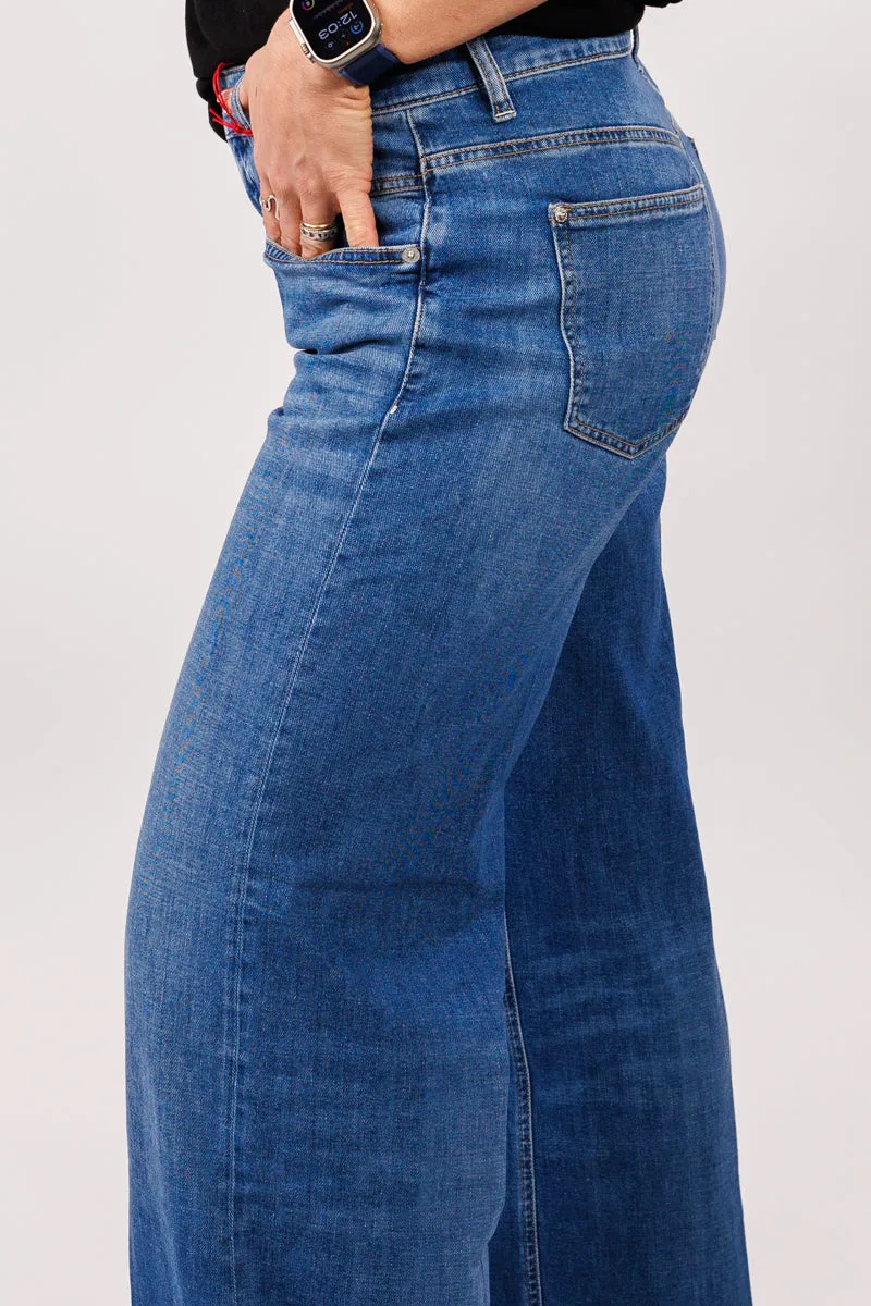 Cambio Antonia blå jeans med påsydd oppbrett nederst og vide rette ben