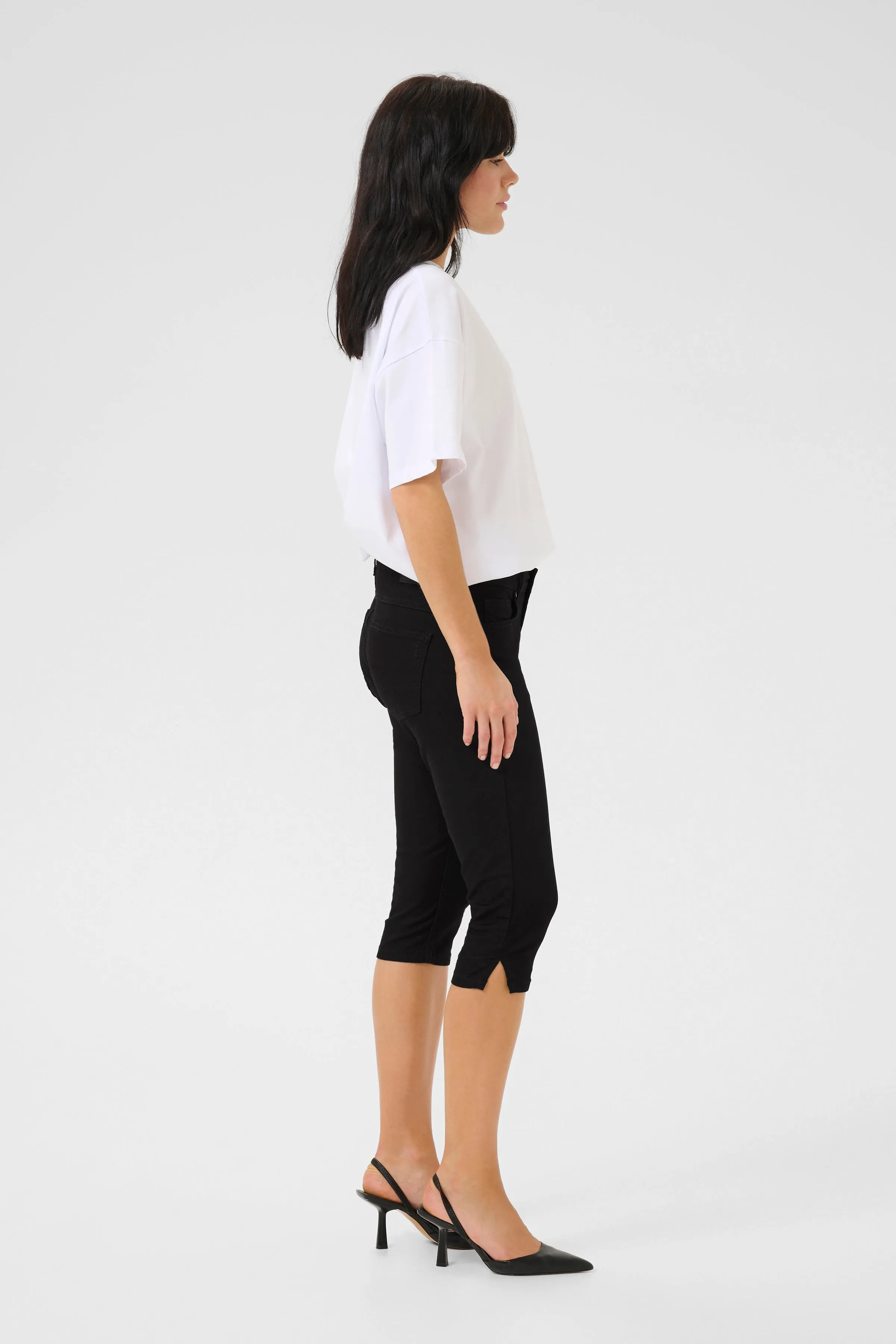 Cerol Capri Jeans - Black