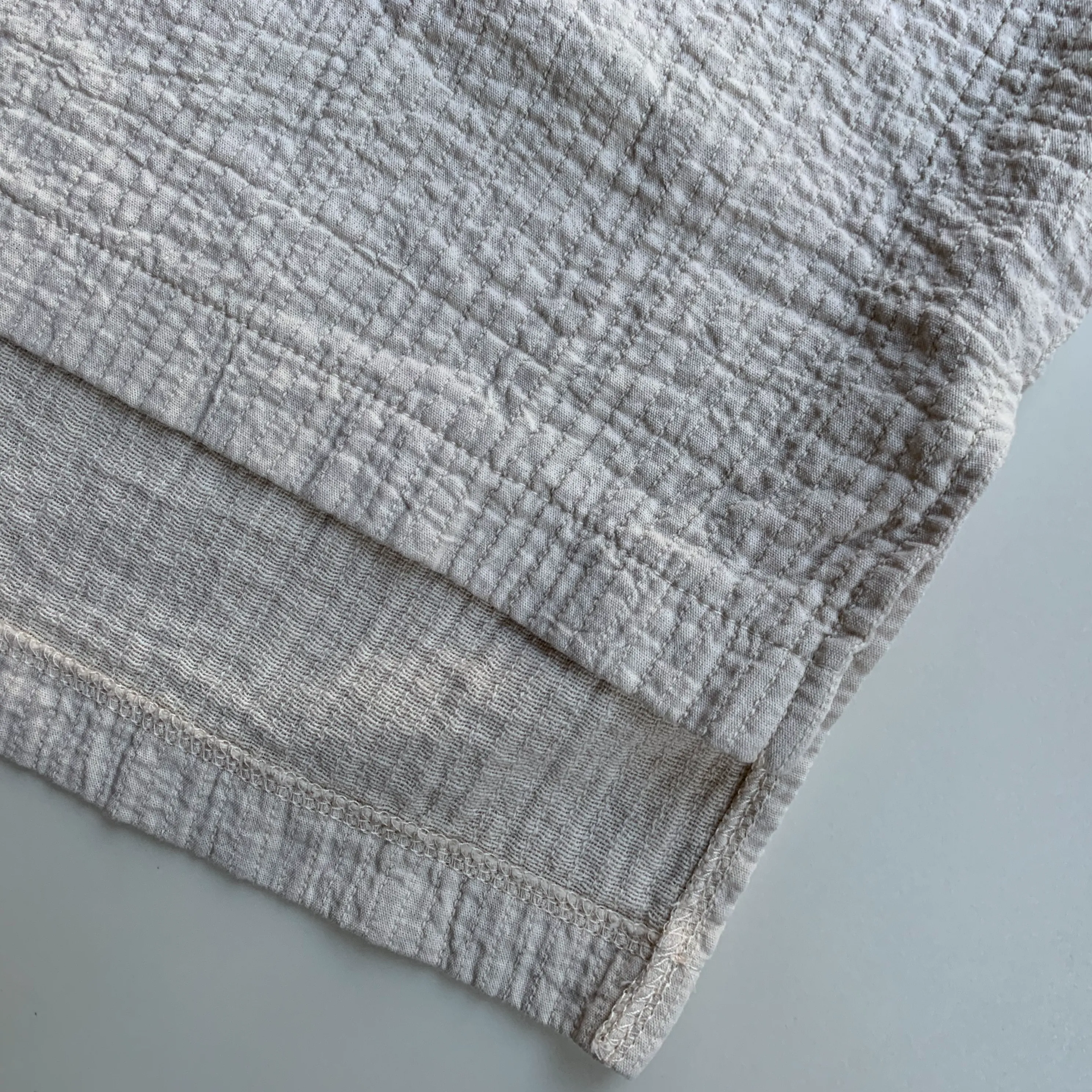 December Easy Peasy Vest Oat