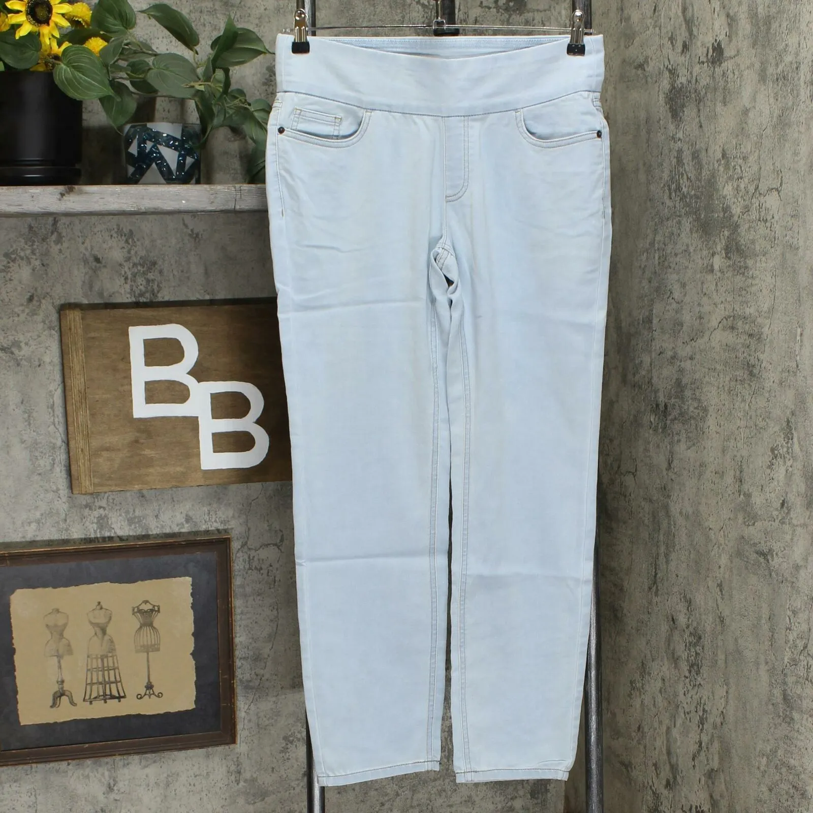 Denim & Co. Women's Petite Soft Stretch Smooth Waist Jeans
