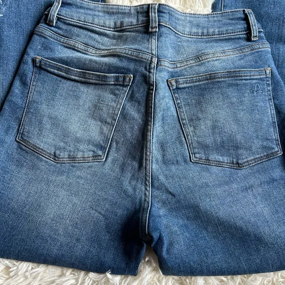 DL1961 Wallace High Rise Flare raw hem crop distressed denim size 27