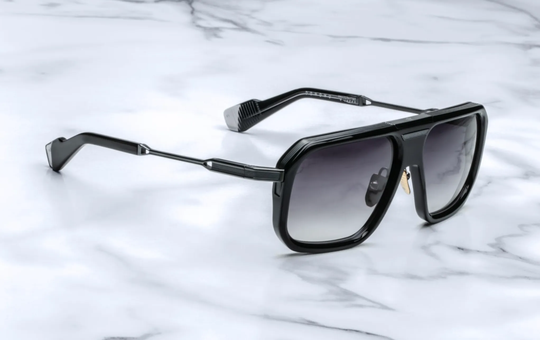 DONOHU-Oberon / Crescent Gradient / Matte Black