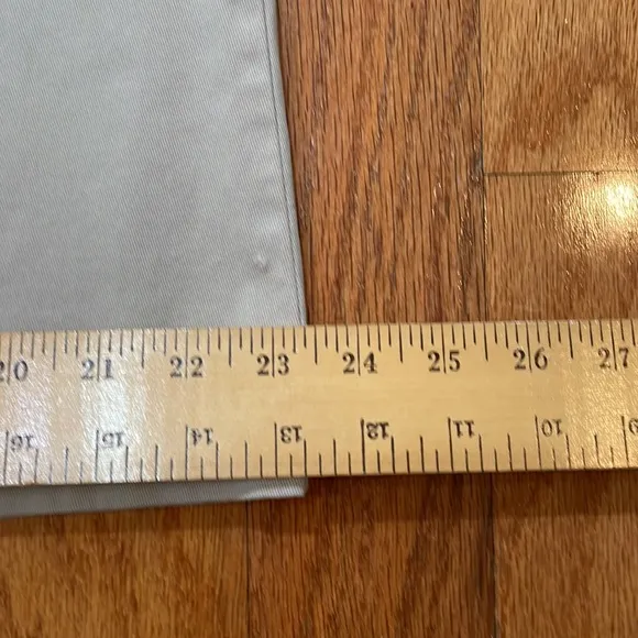 Eddie Bauer Size 16 Women’s Skirt NWT 98% cotton 2% Lycra Taupe Color Pockets
