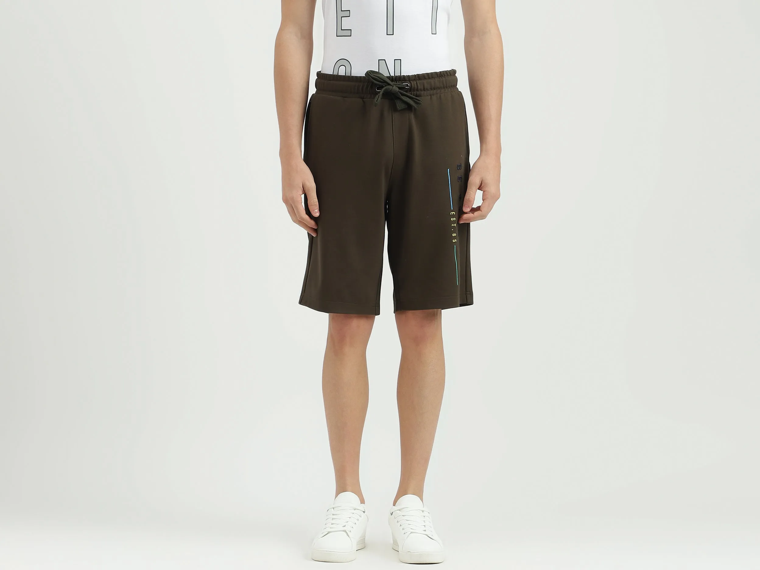 Embroidered Regular Fit Mid Waist Shorts