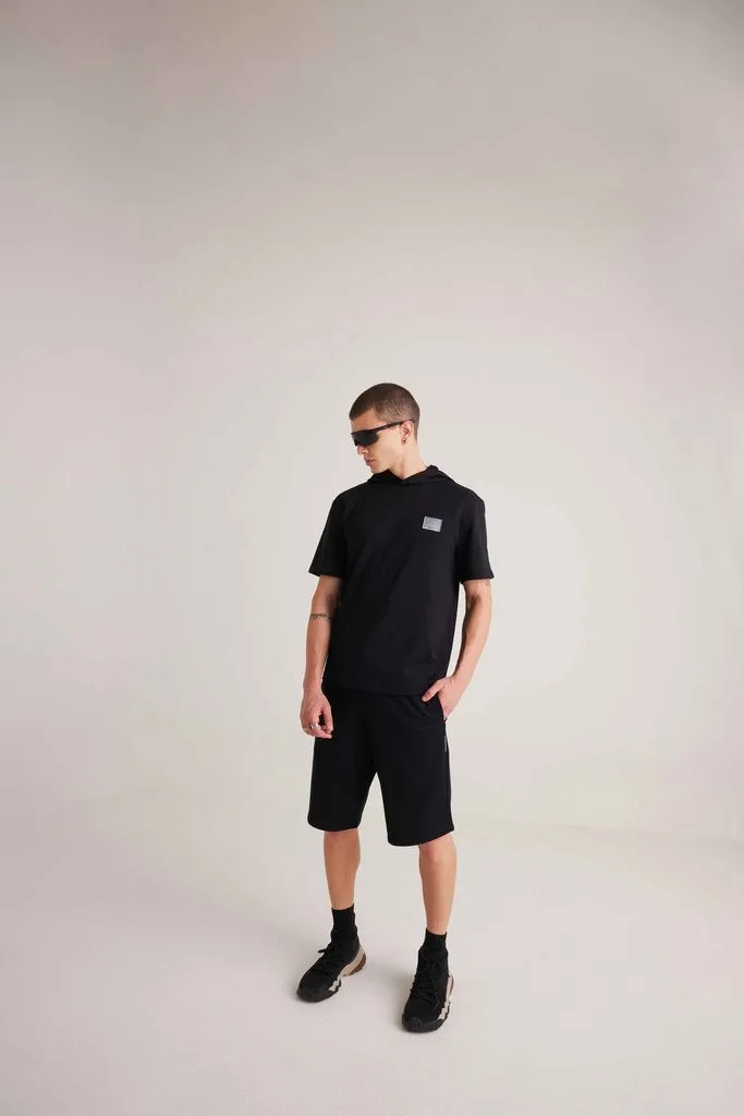 Essential Shorts - Black