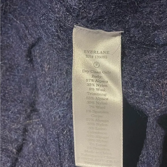 Everlane The Cocoon Crew in Alpaca