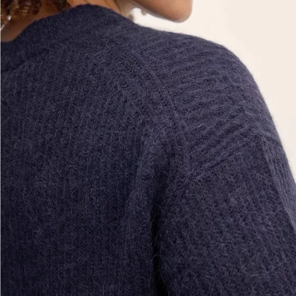 Everlane The Cocoon Crew in Alpaca