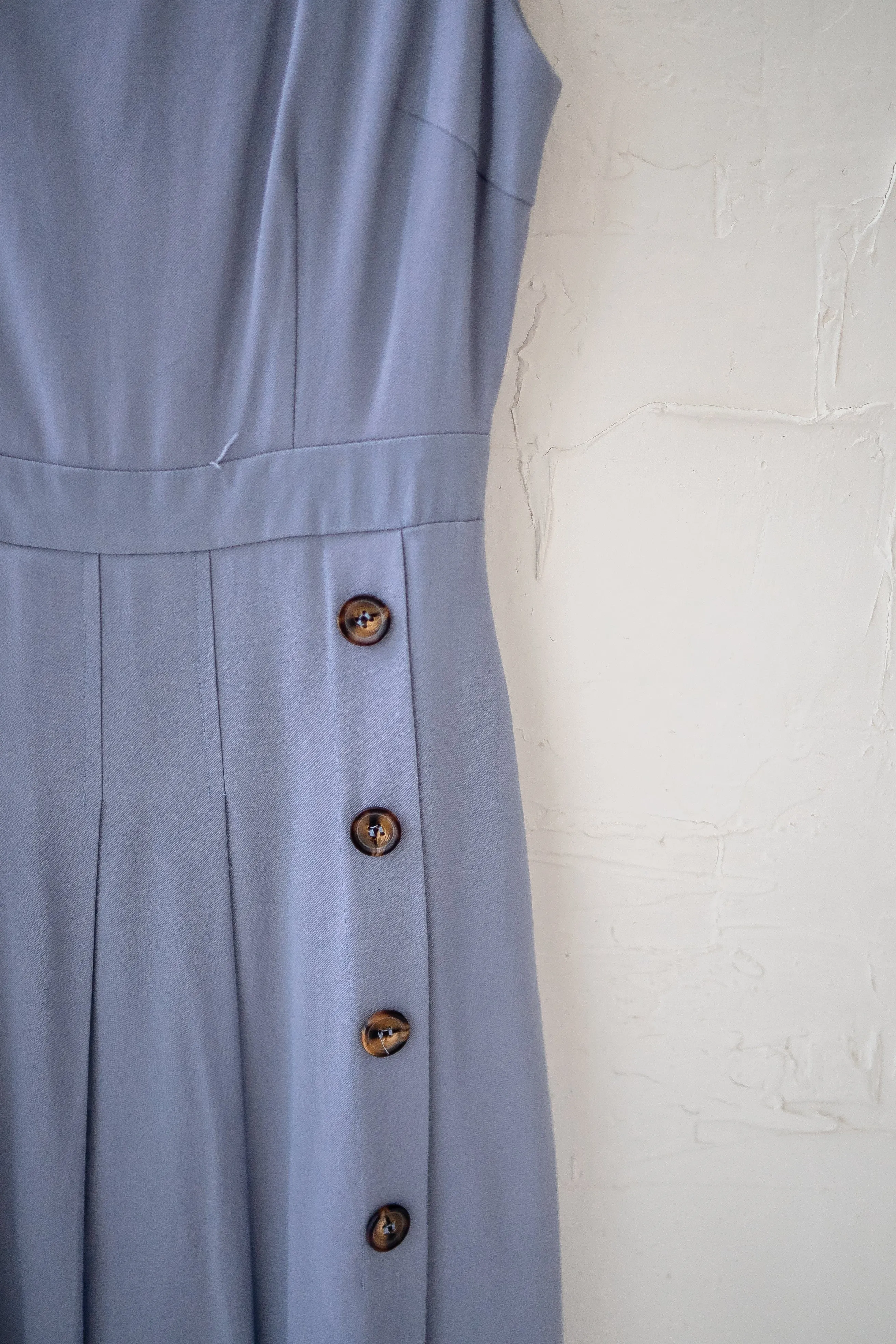 (FIRE DEAL) LAYLA PLEATED BUTTON MIDI DRESS IN DUSTY BLUE