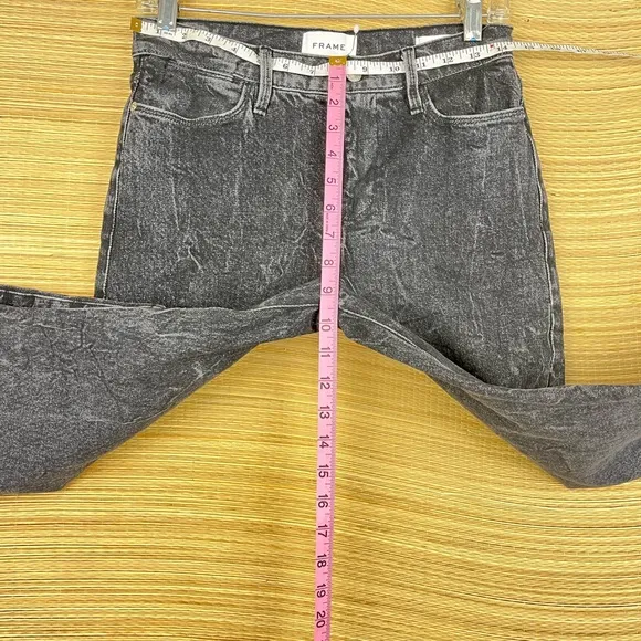 FRAME LE HIGH STRAIGHT LEG JEANS IN EDGY Size 26