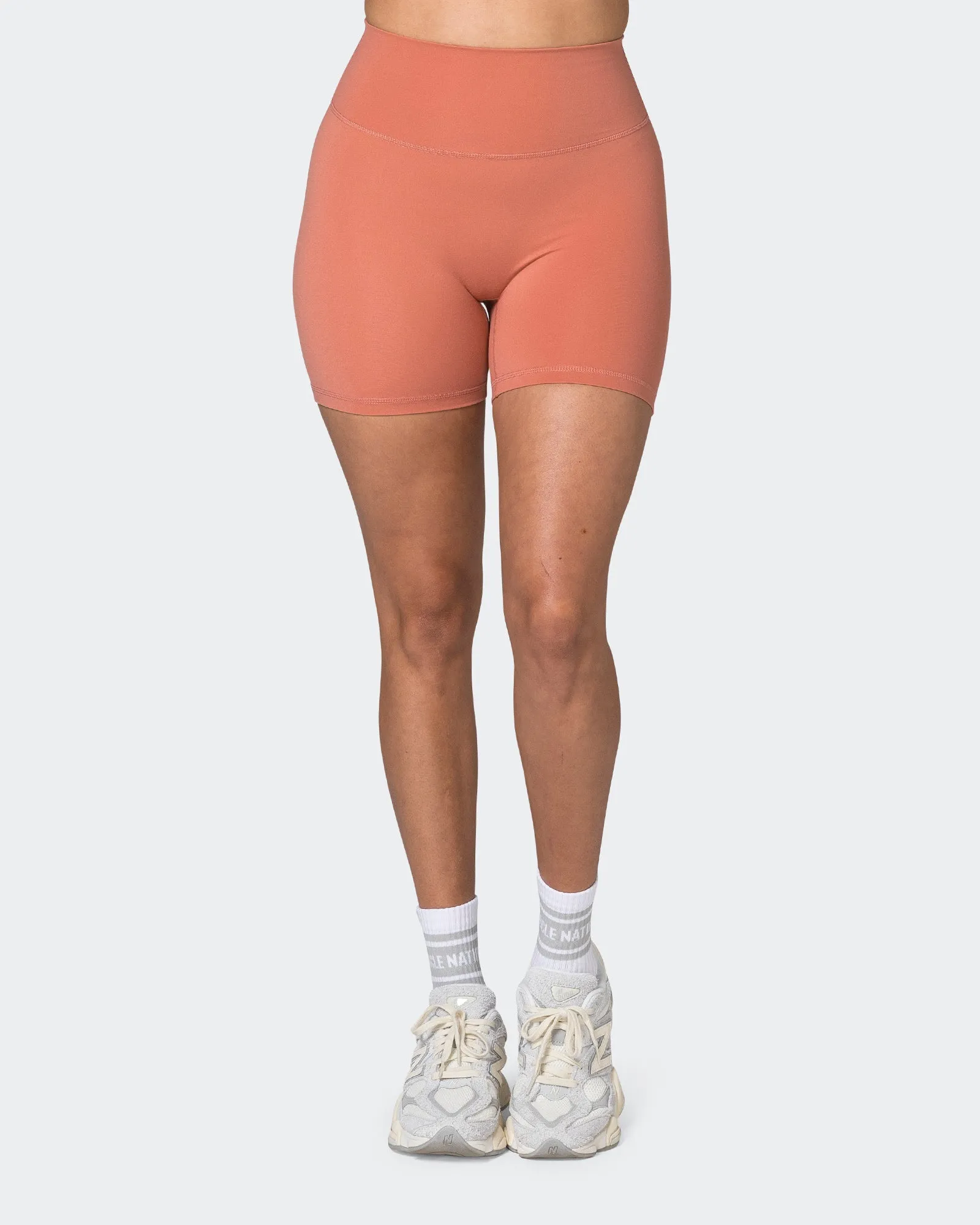 Game Changer Scrunch Midway Shorts - Powdered Pink