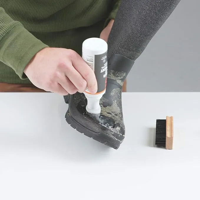 Gear AID Revivex Durable Water Repellent (DWR) Spray for Waterproofing, Restoring Performance on Nylon Jackets, Gore-TEX, Paddle, Snow and Camping Gear