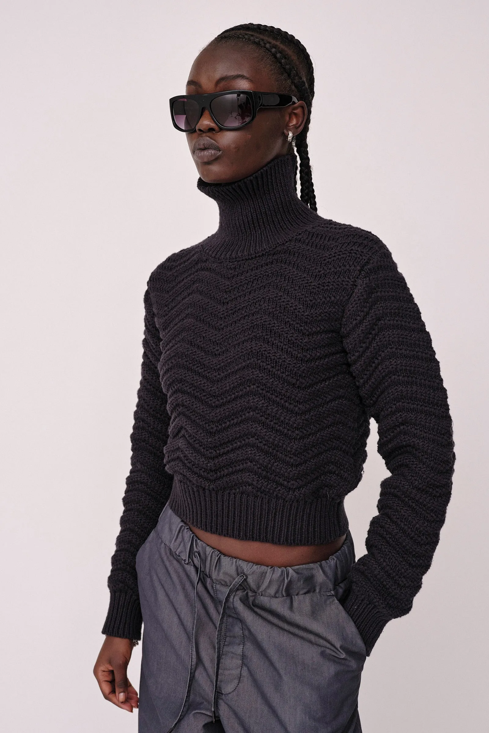Hailey - Black