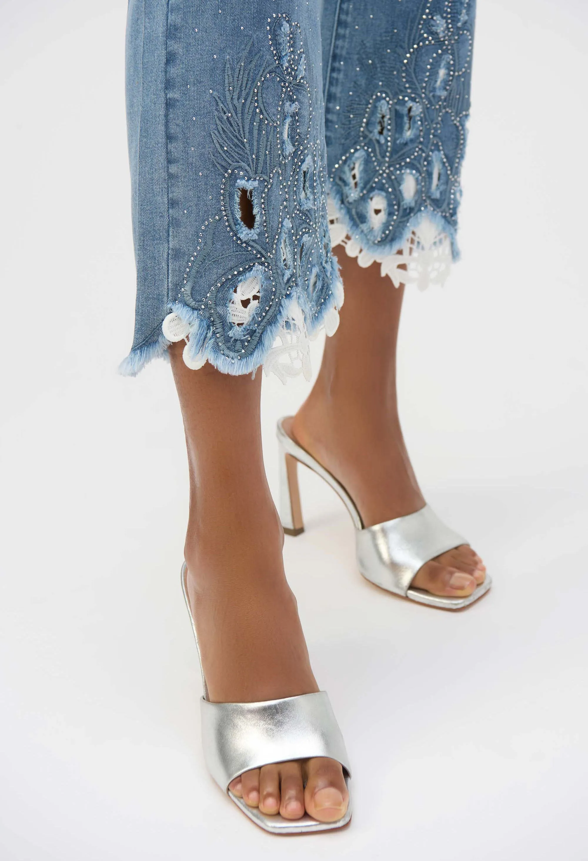 High-waisted Cropped Jeans