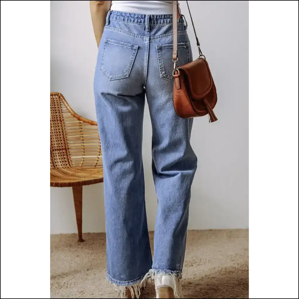 Jeans that are Distressed, not your Love Life - Get Straight to Style!