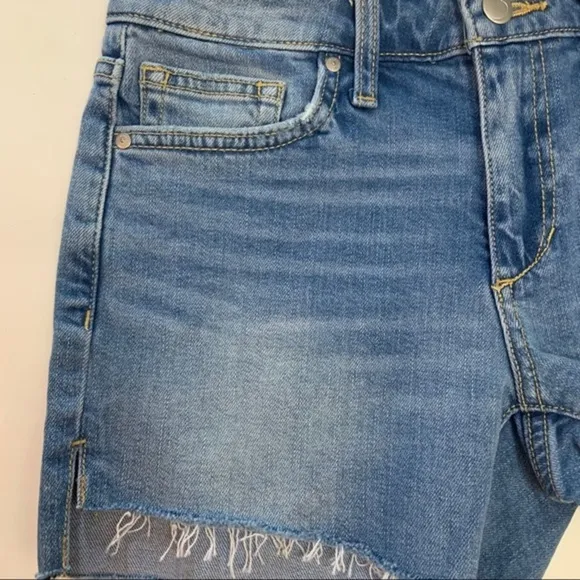 Joe’s Jeans NWT Andrea Blue Frayed Hem Jean Shorts