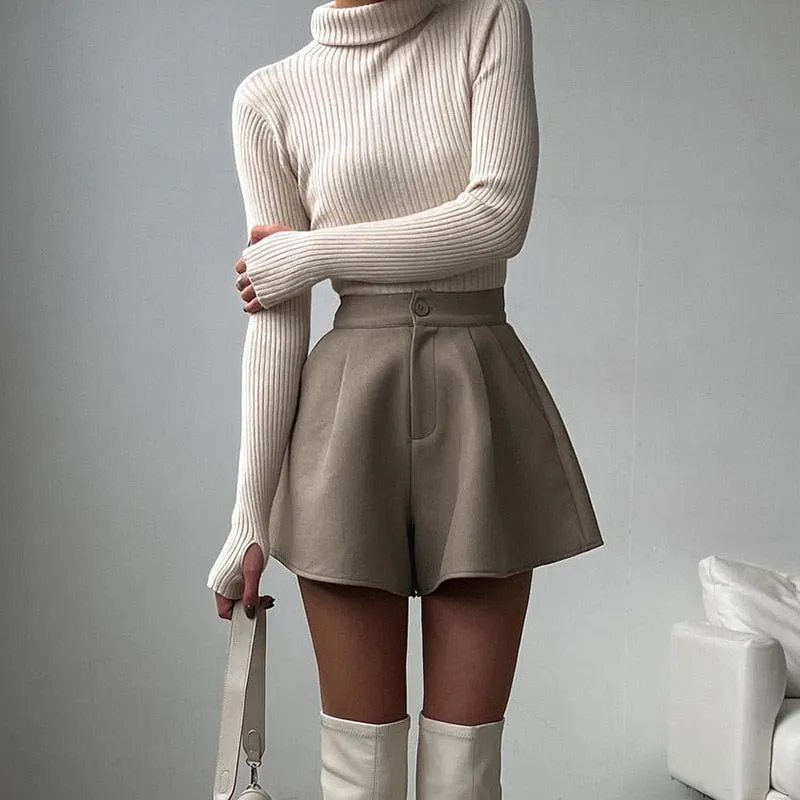 JULIA SHORTS