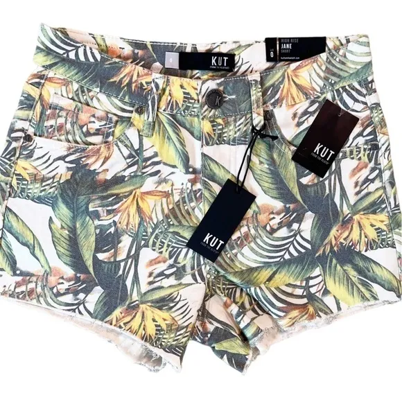 KUT from the KLOTH NWT Jane High Rise Fray Hem Shorts in Tropical Blossom