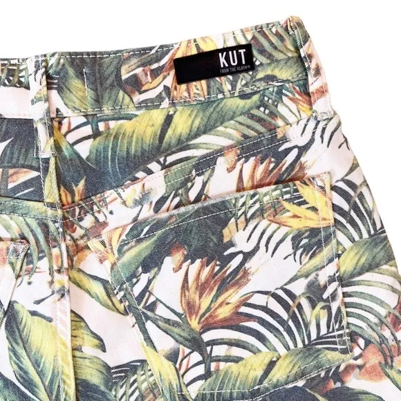 KUT from the KLOTH NWT Jane High Rise Fray Hem Shorts in Tropical Blossom