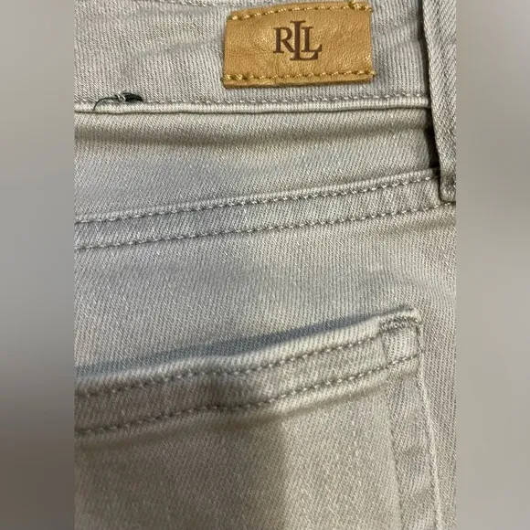 LAUREN RALPH LAUREN‎ Soft Gray Skinny Ankle  Raw Hem Mid Rise Crop Jeans Size 4P