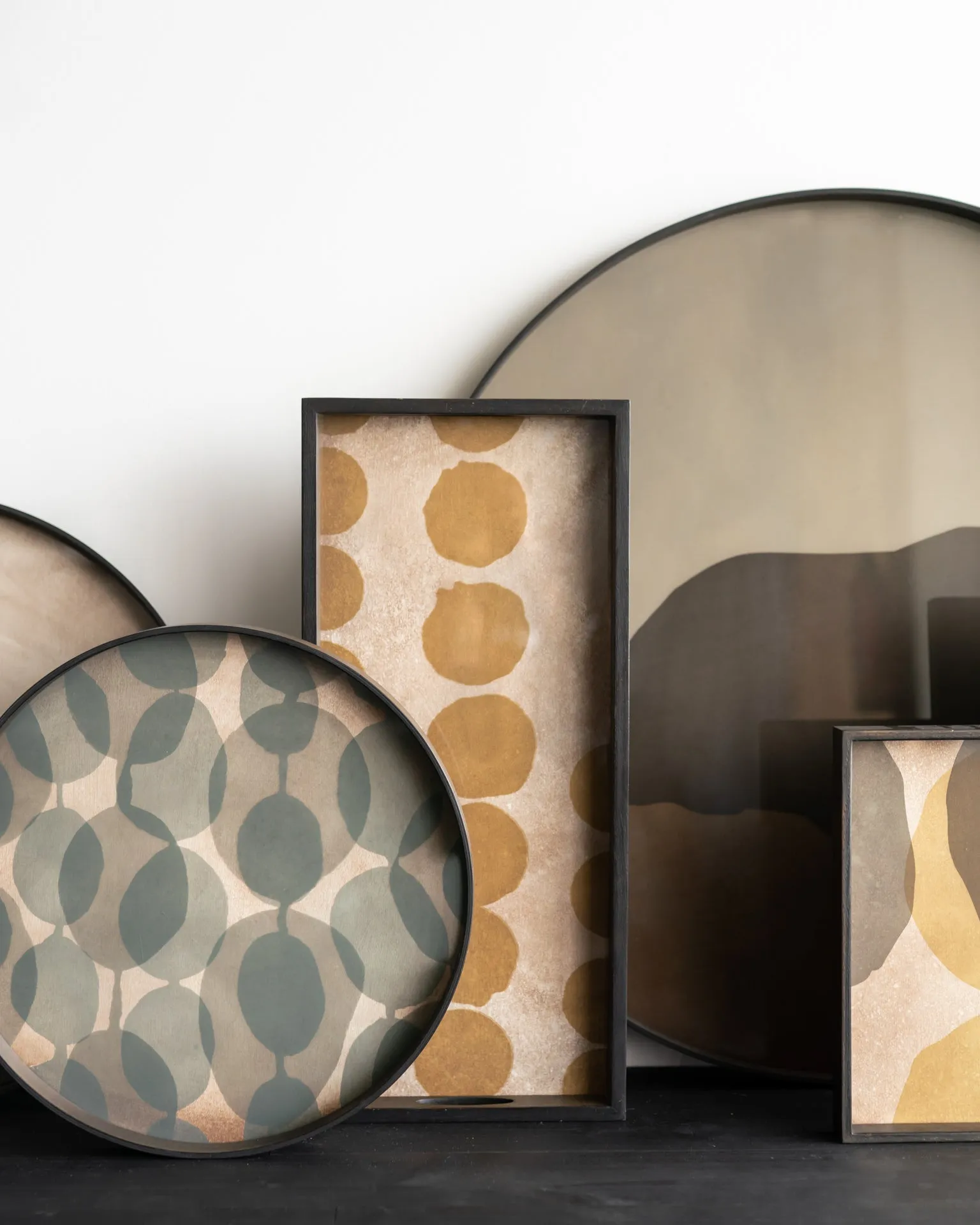 layered dots glass tray