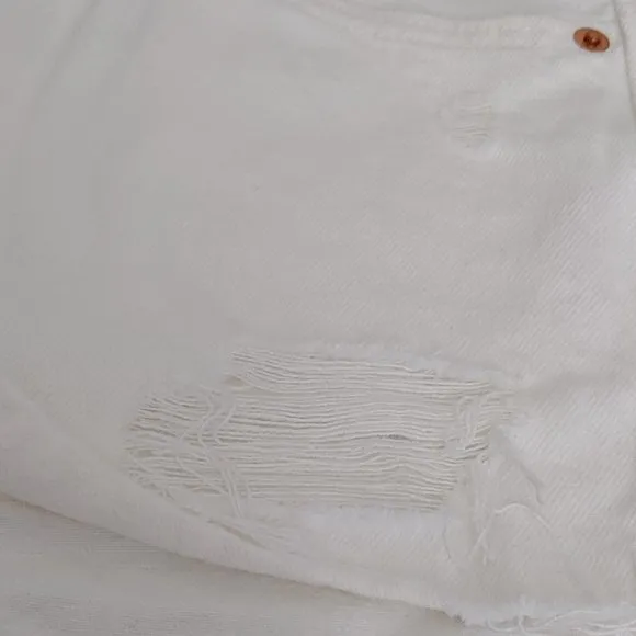 Levi's 501 High Rise CutOff  Women's Off White Button Fly NEW MSRP $79 R…