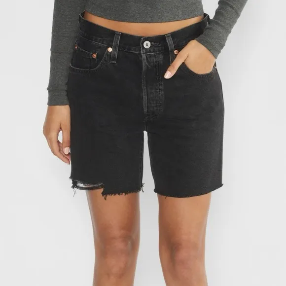 Levi’s 501 Mid Thigh Jean Shorts Women’s 27 Black Wash Distressed Denim