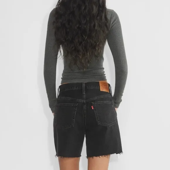 Levi’s 501 Mid Thigh Jean Shorts Women’s 27 Black Wash Distressed Denim