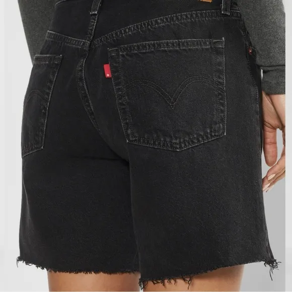 Levi’s 501 Mid Thigh Jean Shorts Women’s 27 Black Wash Distressed Denim