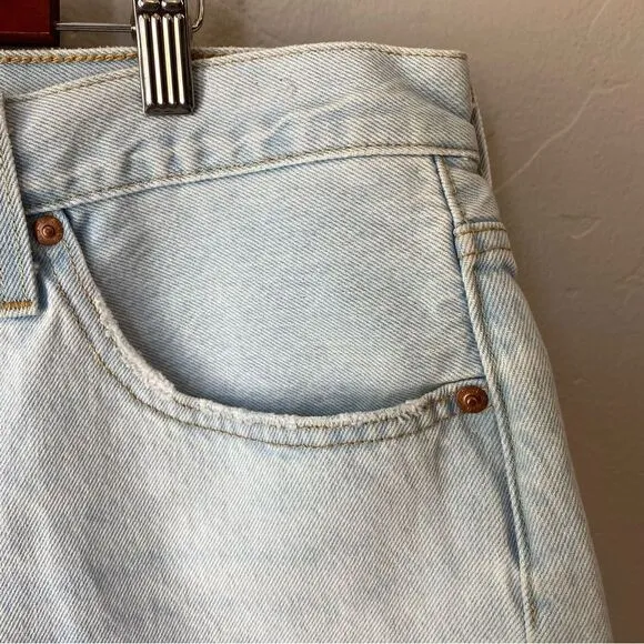 Levi's 501 Original Fit High Rise Cutoff Raw Hem Light Wash Shorts in Ojai Lake
