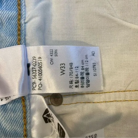 Levi's 501 Original Fit High Rise Cutoff Raw Hem Light Wash Shorts in Ojai Lake