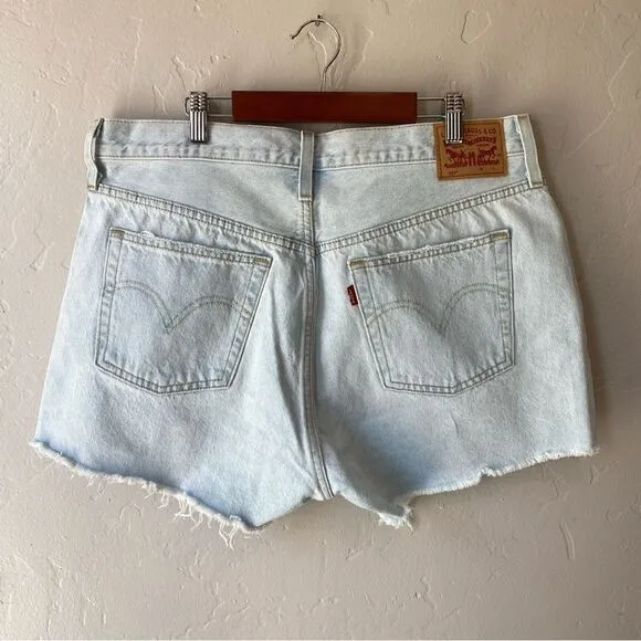 Levi's 501 Original Fit High Rise Cutoff Raw Hem Light Wash Shorts in Ojai Lake