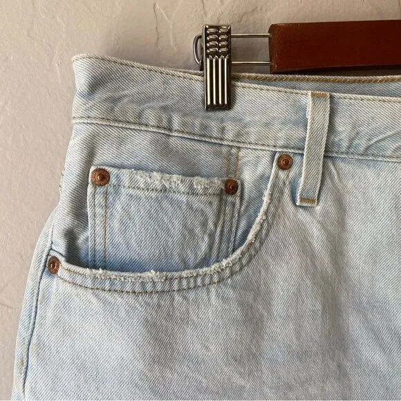 Levi's 501 Original Fit High Rise Cutoff Raw Hem Light Wash Shorts in Ojai Lake