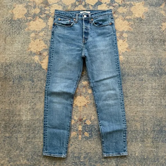 Levi's Wedgie Icon Jean in These Dreams 27