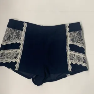 LUCCA COUTURE SHORTS