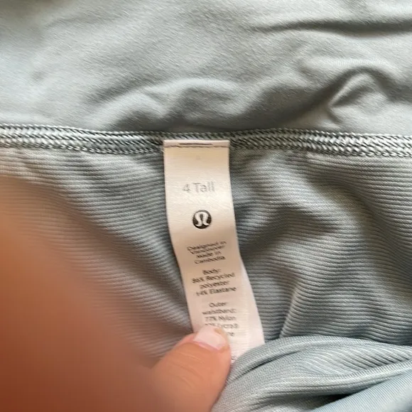 Lululemon 3 piece set. Biker shorts, bra and shorts