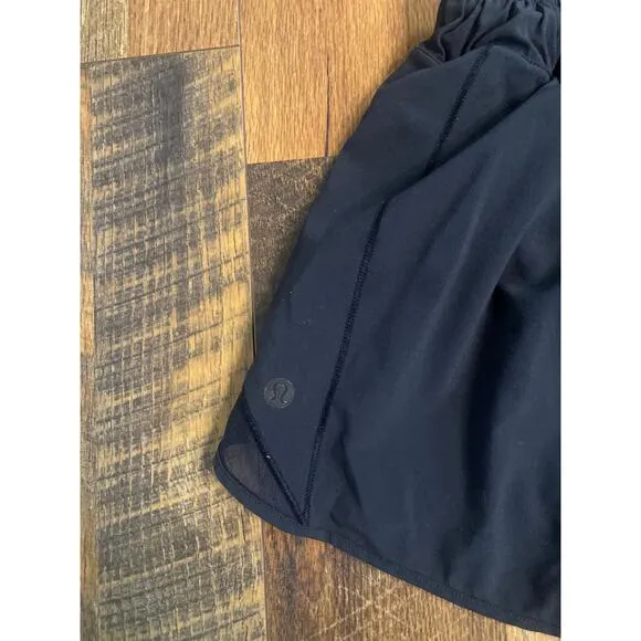 Lululemon Hotty Hot Short II Long 4&quot; Black Sz 4 Tall Mesh Lined