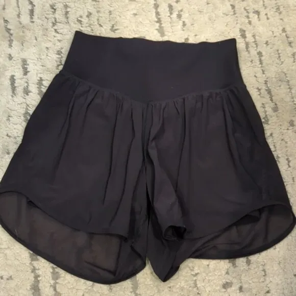 Lululemon Nulu and Mesh High-Rise Yoga Short 3.5&quot; Black