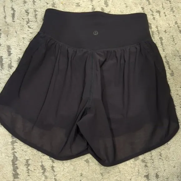 Lululemon Nulu and Mesh High-Rise Yoga Short 3.5&quot; Black