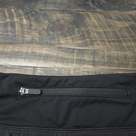LULULEMON Speed Up Shorts |‎ 10
