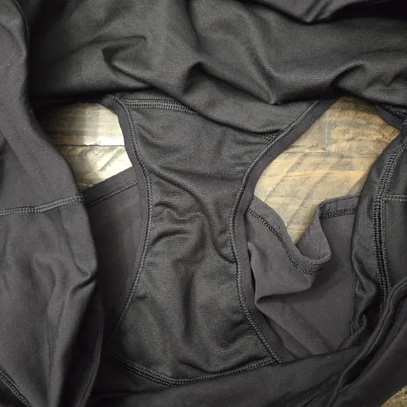 LULULEMON Speed Up Shorts |‎ 10
