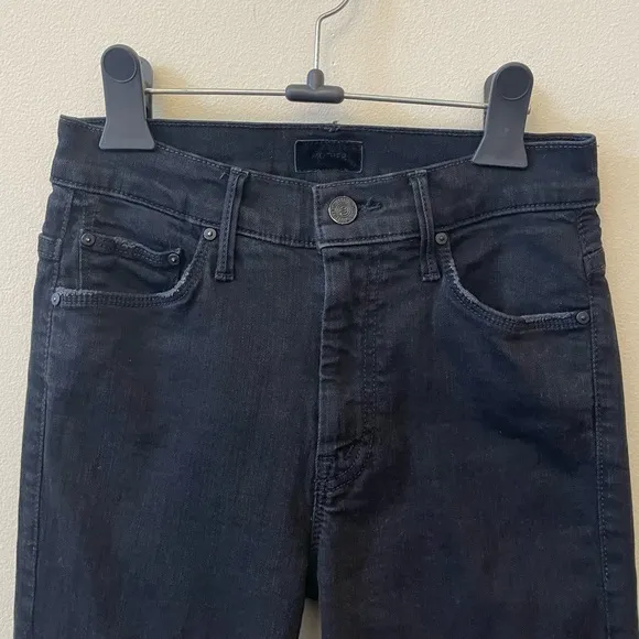 Mother The Weekender in Not Guilty fray 24 mid rise dark wash casual flare black