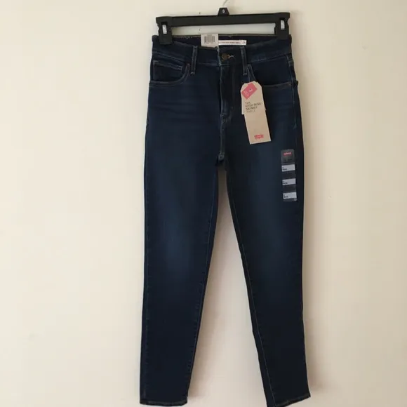 NEW Levi’s High Rise skinny Ankle jeans