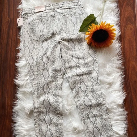 NEW NYDJ Snake Print Jeans