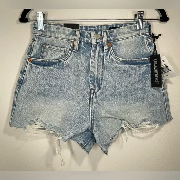 NWT BLANKNYC The Reeve Ultra High-Rise Frayed Hem Light Denim Shorts Size 25